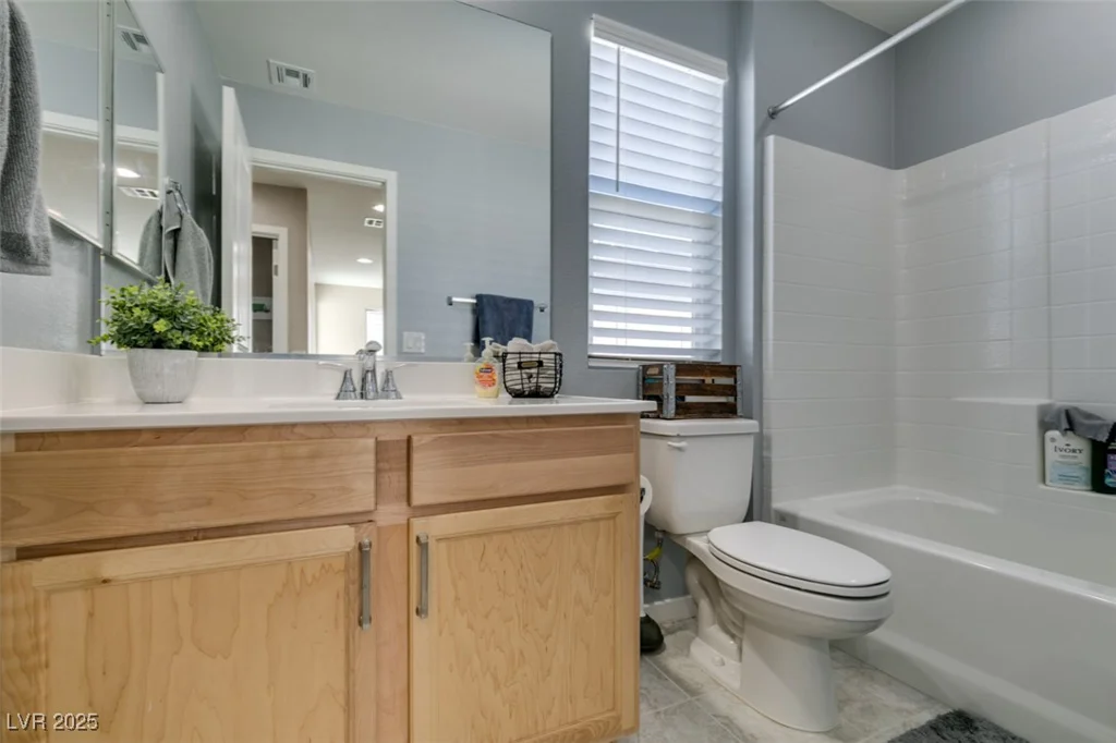 2928 Sunday Silence, North Las Vegas, NV 89086