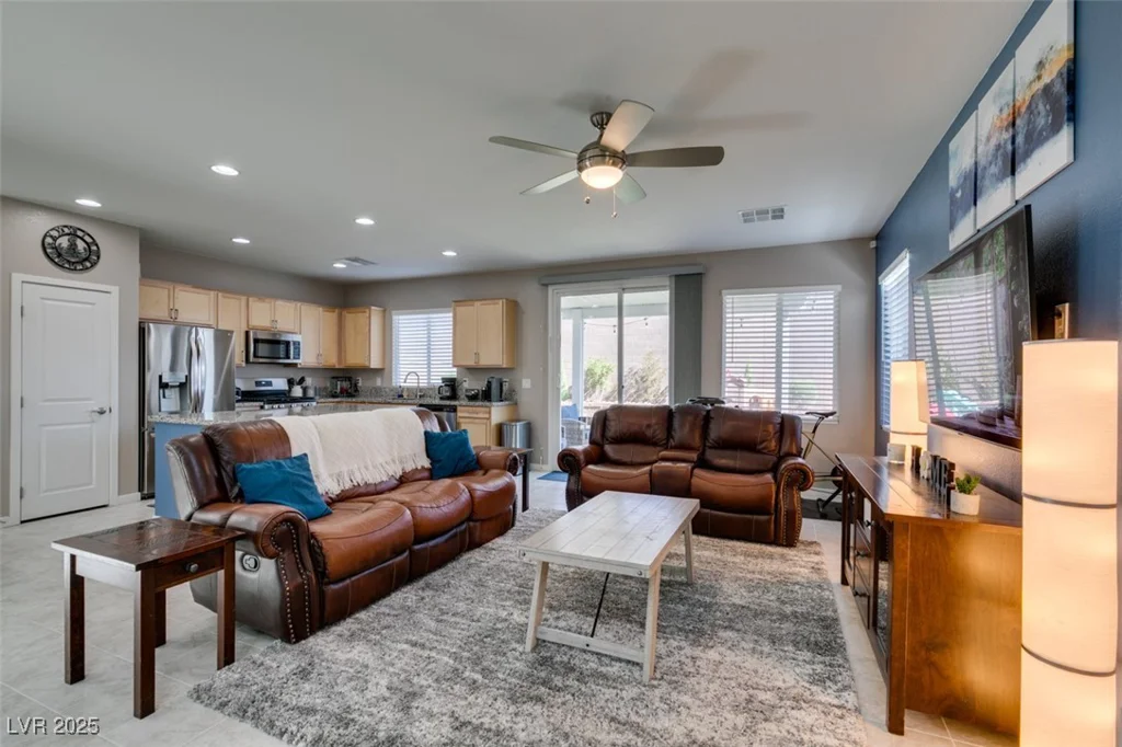 2928 Sunday Silence, North Las Vegas, NV 89086
