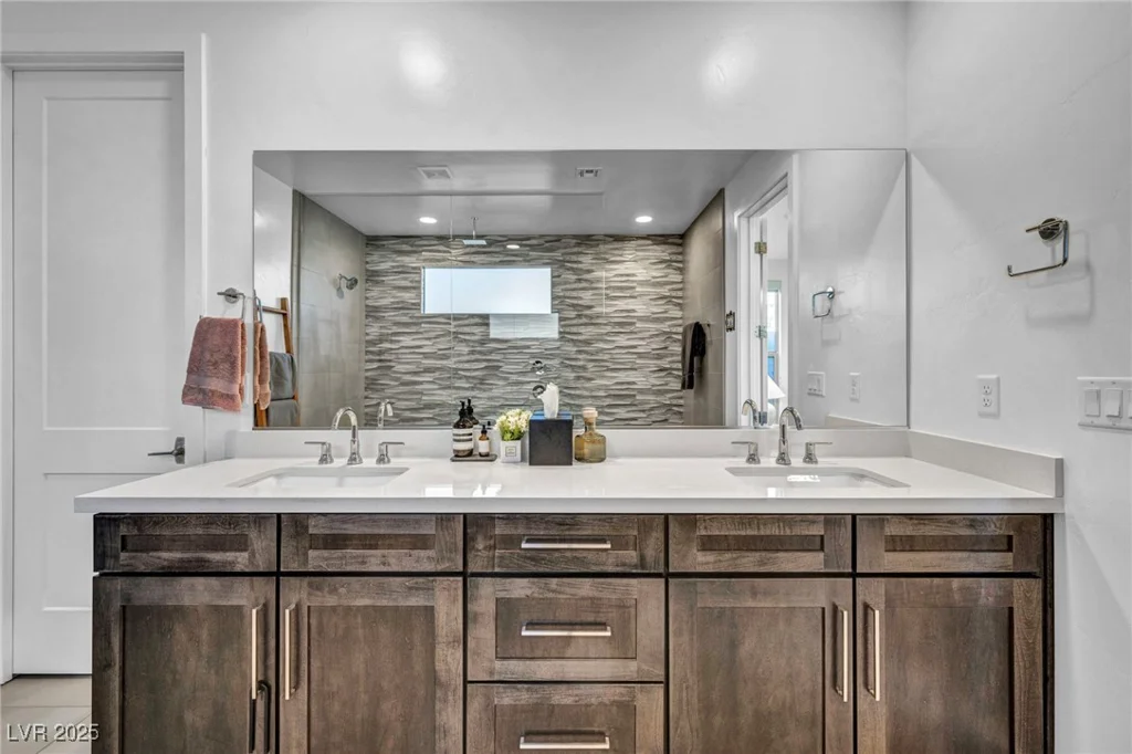 11954 Camden Ridge, Las Vegas, NV 89138