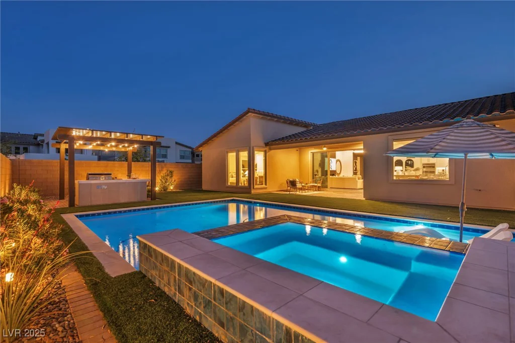 11954 Camden Ridge, Las Vegas, NV 89138