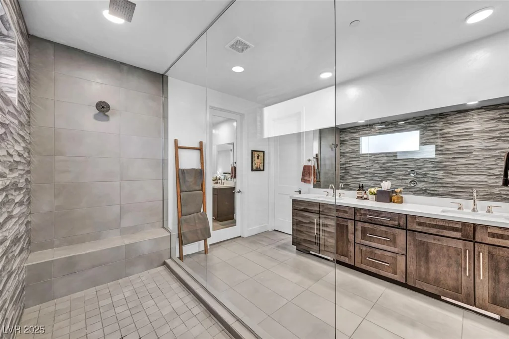 11954 Camden Ridge, Las Vegas, NV 89138