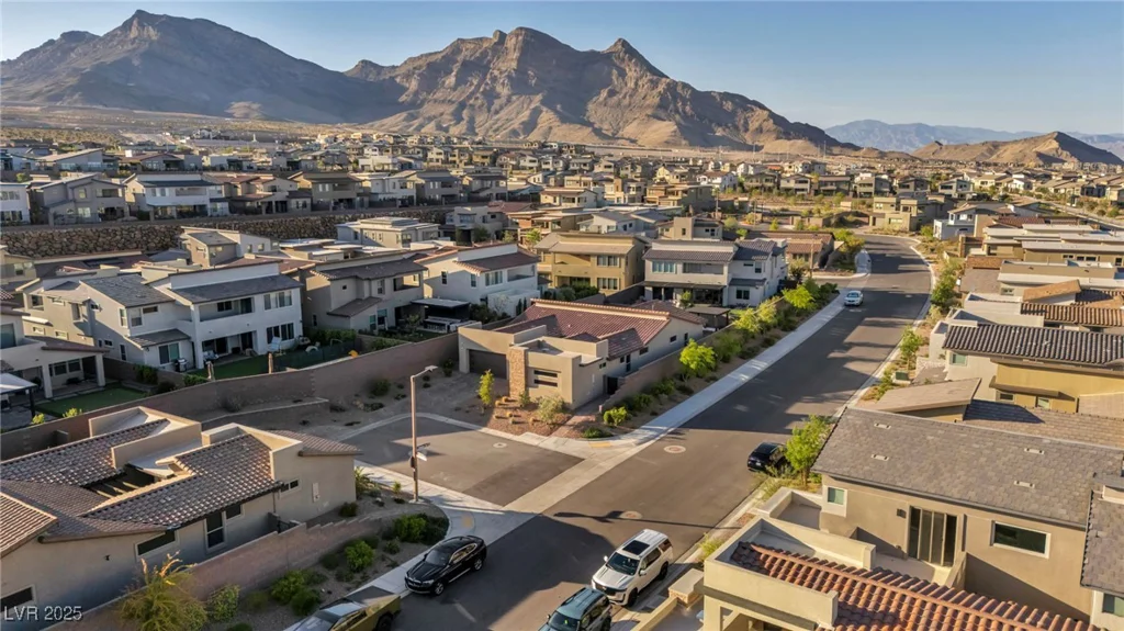 11954 Camden Ridge, Las Vegas, NV 89138