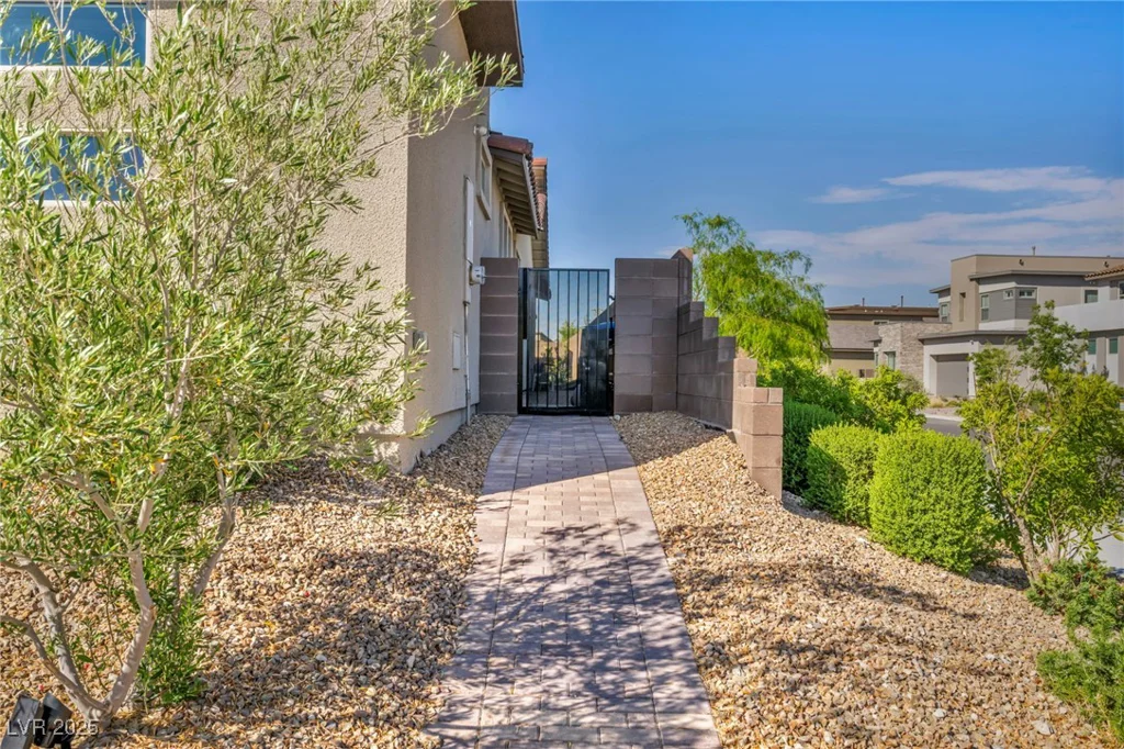 11954 Camden Ridge, Las Vegas, NV 89138