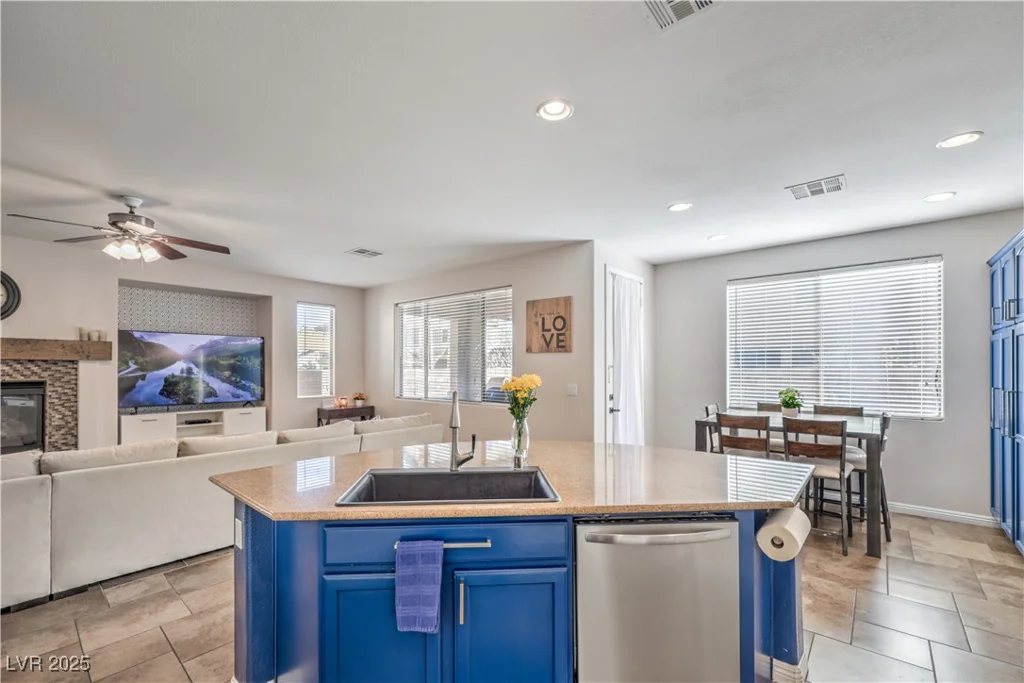 9037 WOLF DANCER, Las Vegas, NV 89143