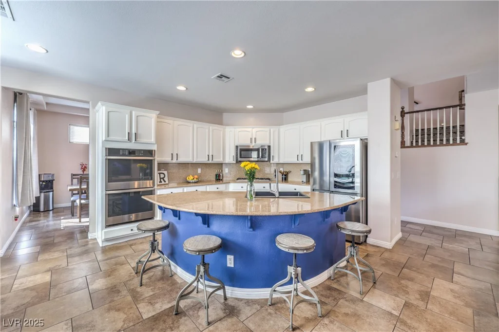 9037 WOLF DANCER, Las Vegas, NV 89143