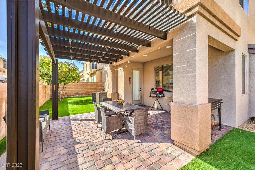 9037 WOLF DANCER, Las Vegas, NV 89143