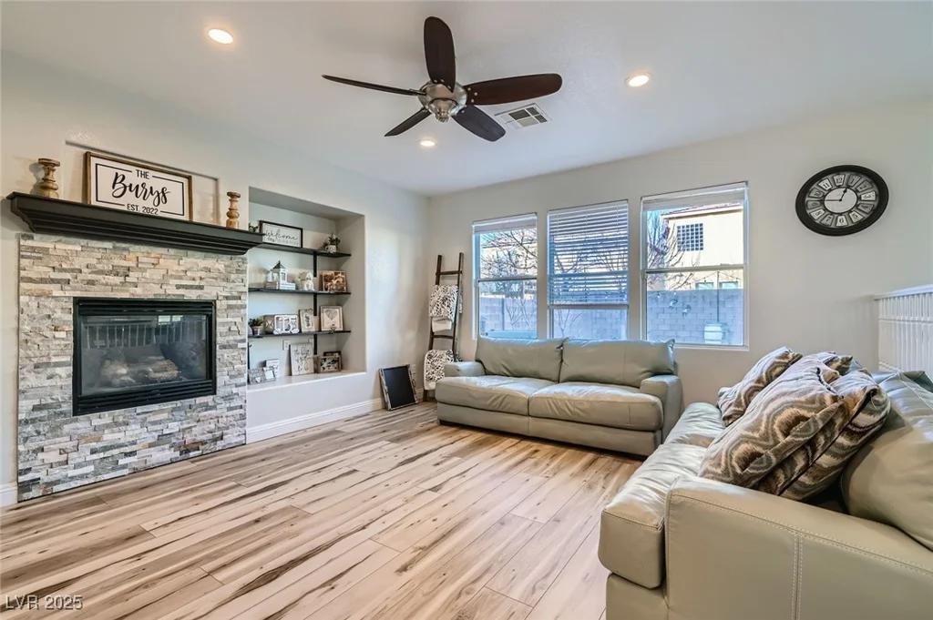 7337 Savannah Falls, Las Vegas, NV 89131