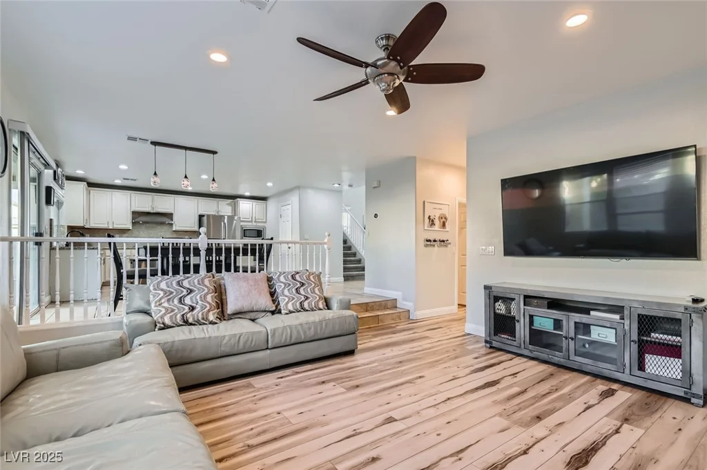 7337 Savannah Falls, Las Vegas, NV 89131