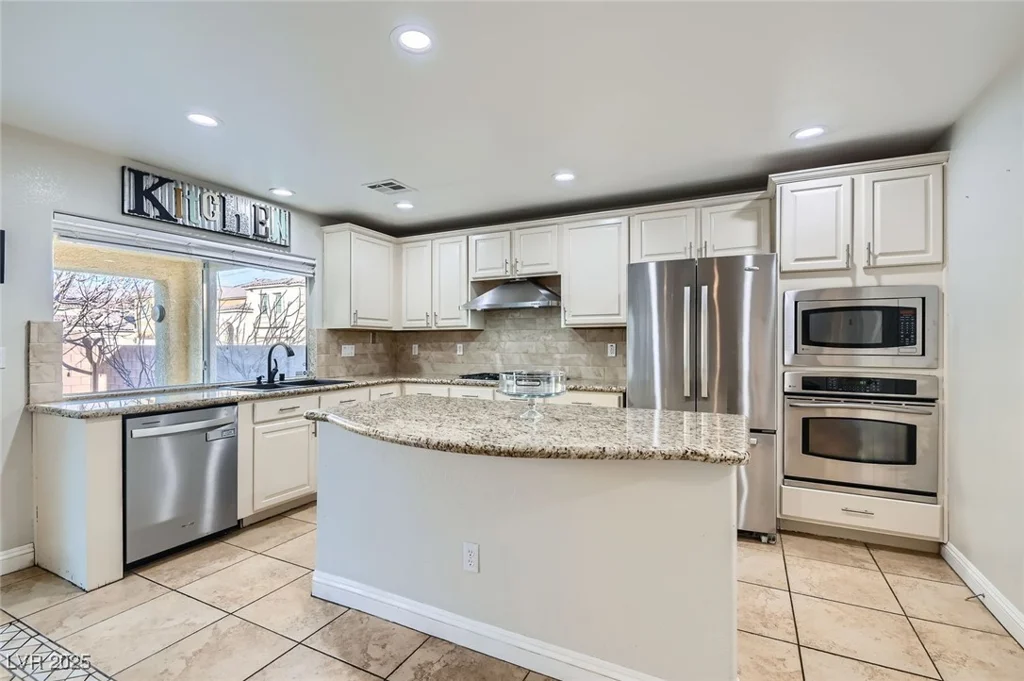 7337 Savannah Falls, Las Vegas, NV 89131