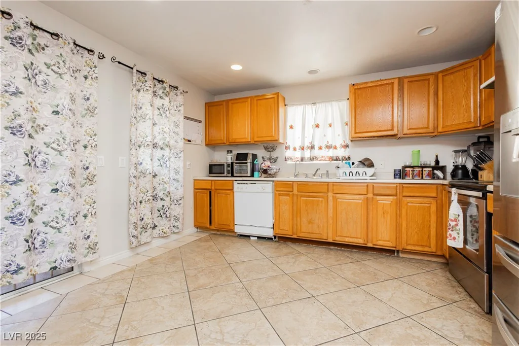 997 Christy, Las Vegas, NV 89110