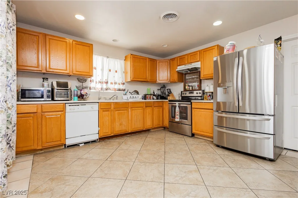 997 Christy, Las Vegas, NV 89110