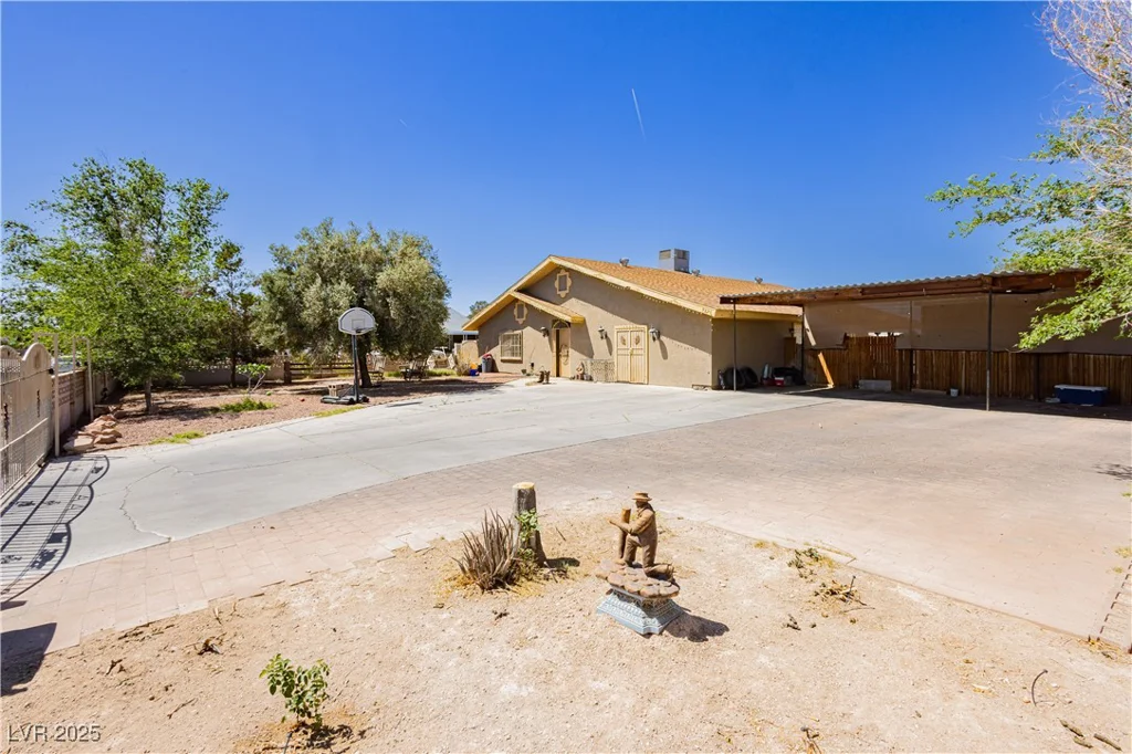 997 Christy, Las Vegas, NV 89110