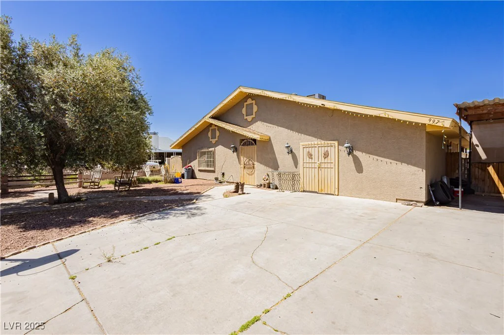 997 Christy, Las Vegas, NV 89110