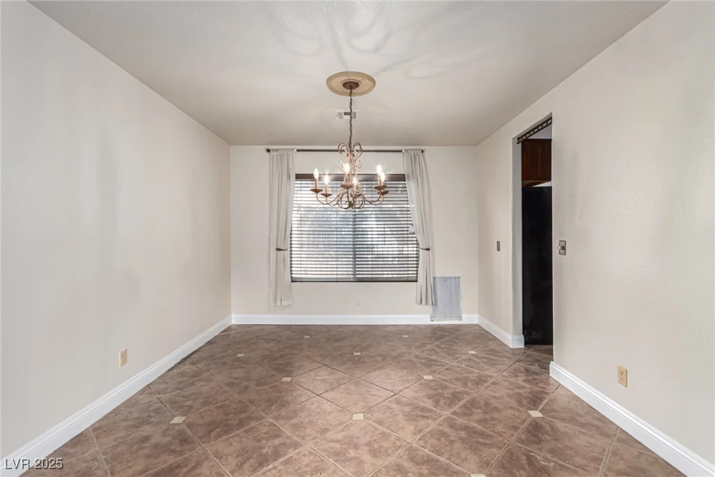 905 Possum Hill, Henderson, NV 89014
