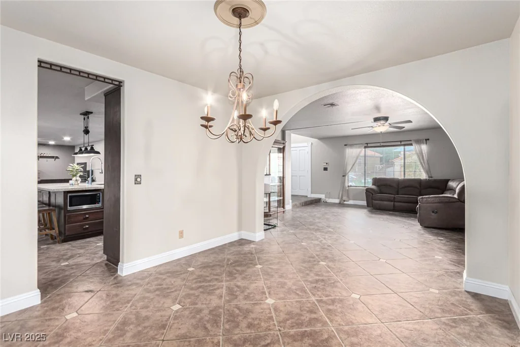 905 Possum Hill, Henderson, NV 89014