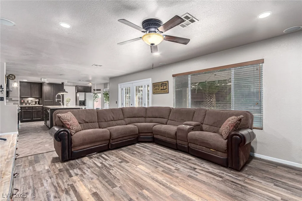 905 Possum Hill, Henderson, NV 89014