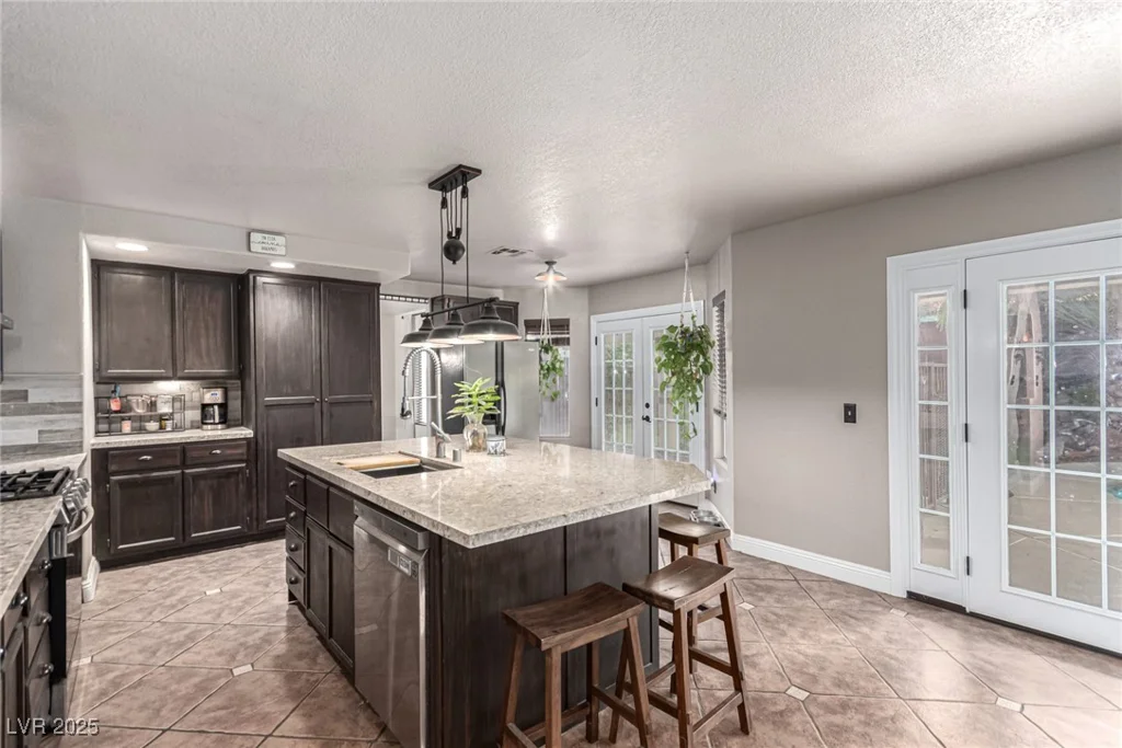905 Possum Hill, Henderson, NV 89014