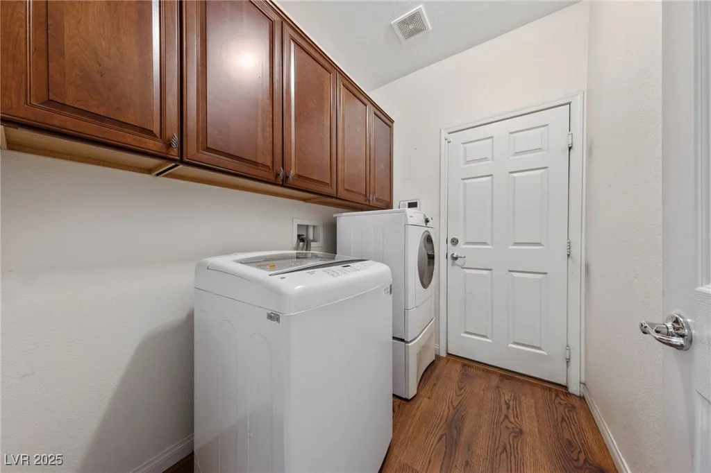 4217 Box Canyon Falls, North Las Vegas, NV 89085