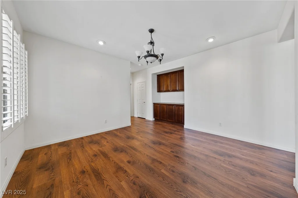 4217 Box Canyon Falls, North Las Vegas, NV 89085