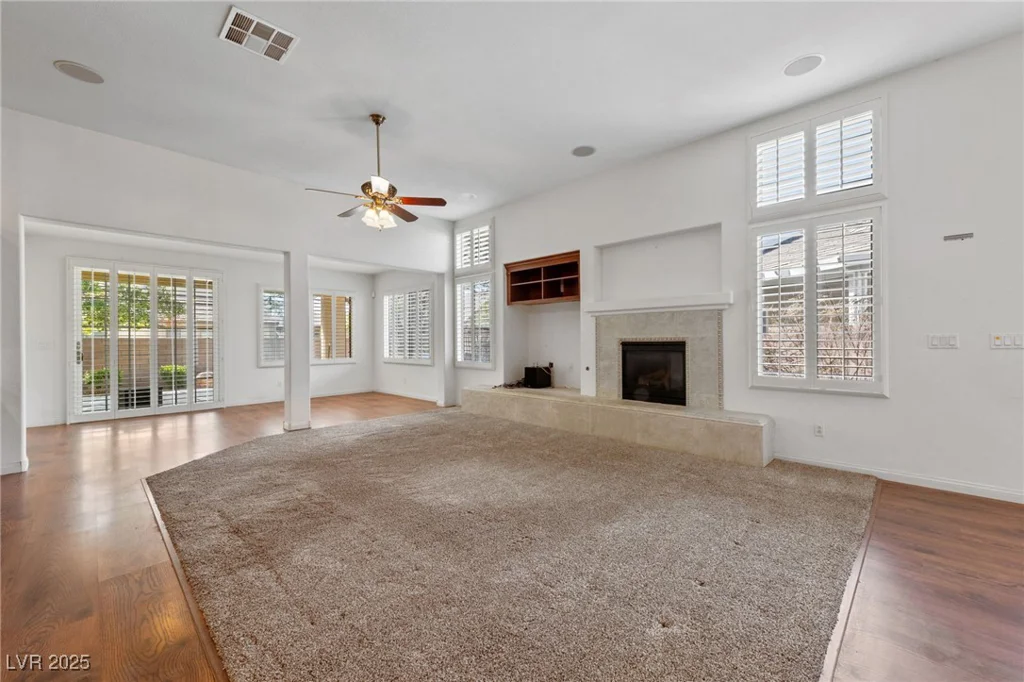 4217 Box Canyon Falls, North Las Vegas, NV 89085