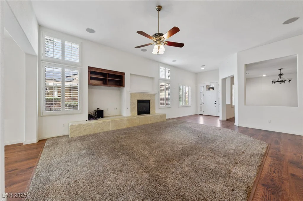 4217 Box Canyon Falls, North Las Vegas, NV 89085