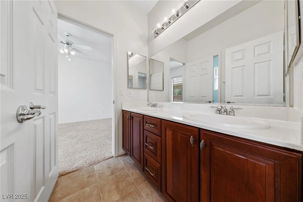 4217 Box Canyon Falls, North Las Vegas, NV 89085
