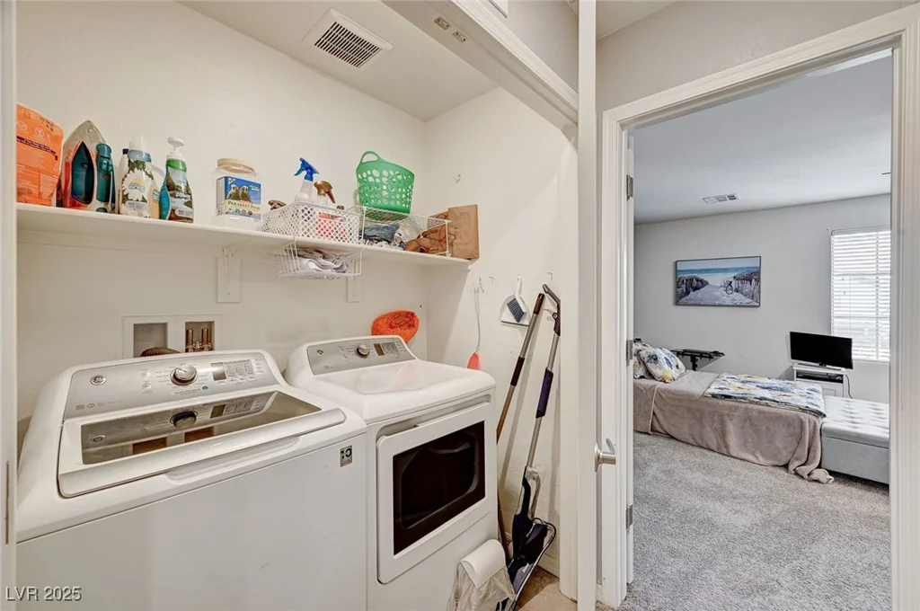 6231 Portland Treaty, Las Vegas, NV 89122