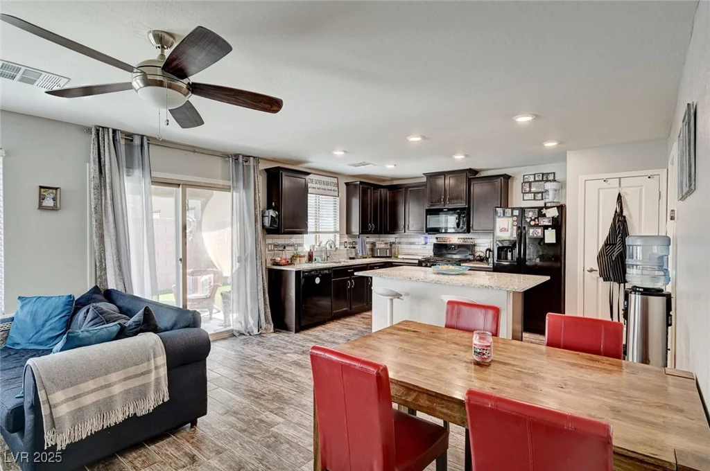 6231 Portland Treaty, Las Vegas, NV 89122