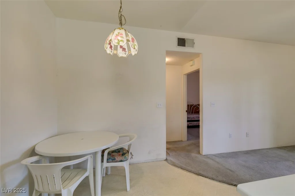 5751 Hacienda, Las Vegas, NV 89122