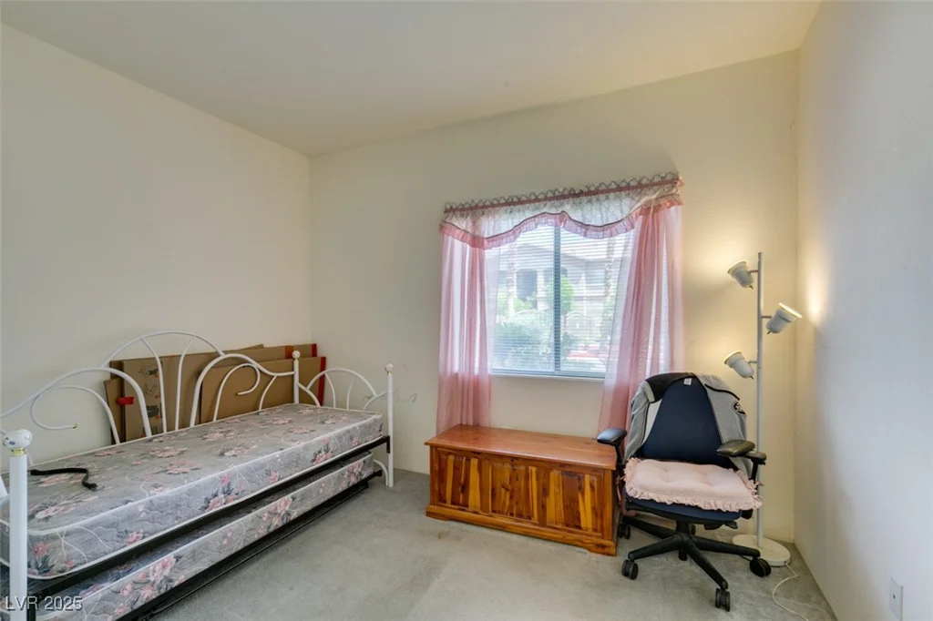 5751 Hacienda, Las Vegas, NV 89122