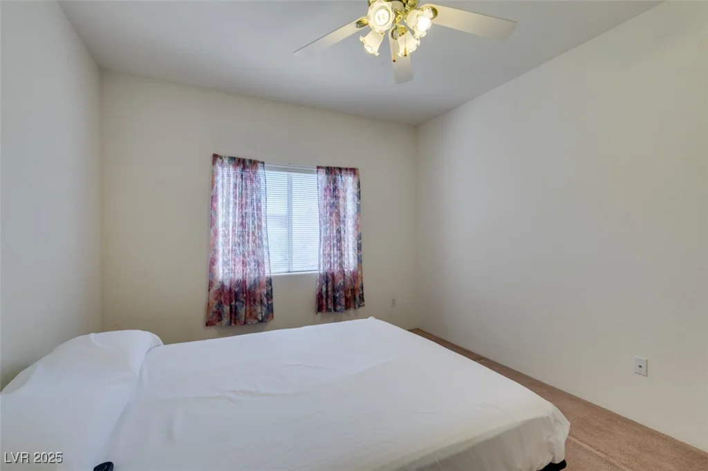 5751 Hacienda, Las Vegas, NV 89122