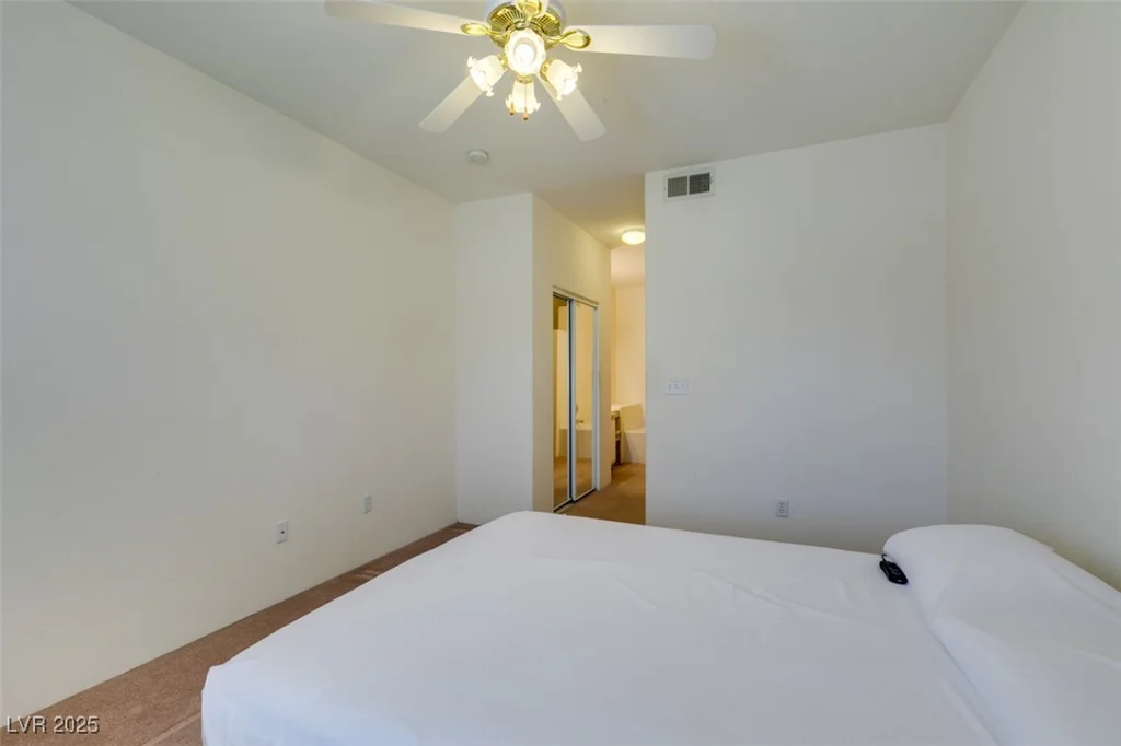 5751 Hacienda, Las Vegas, NV 89122