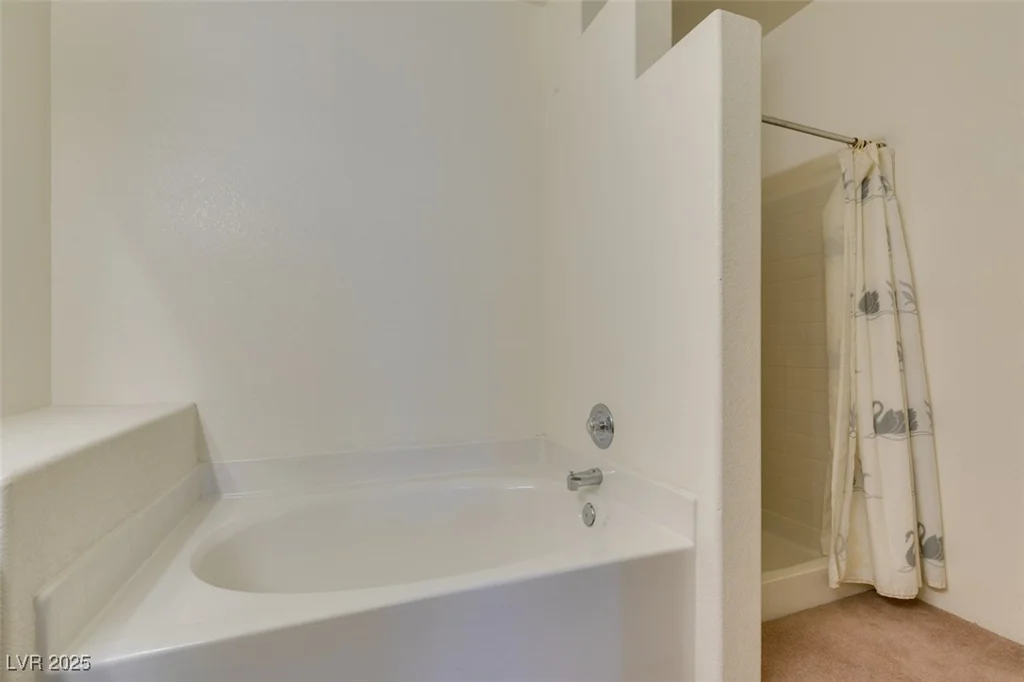 5751 Hacienda, Las Vegas, NV 89122