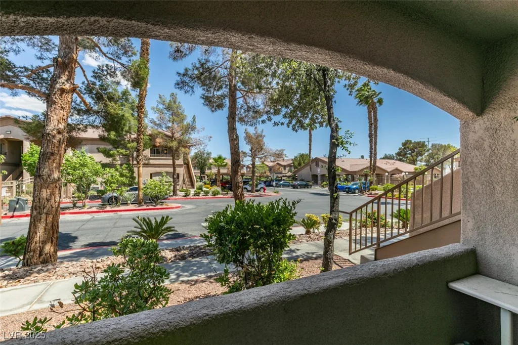 5751 Hacienda, Las Vegas, NV 89122