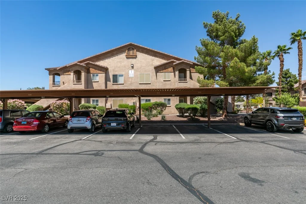 5751 Hacienda, Las Vegas, NV 89122