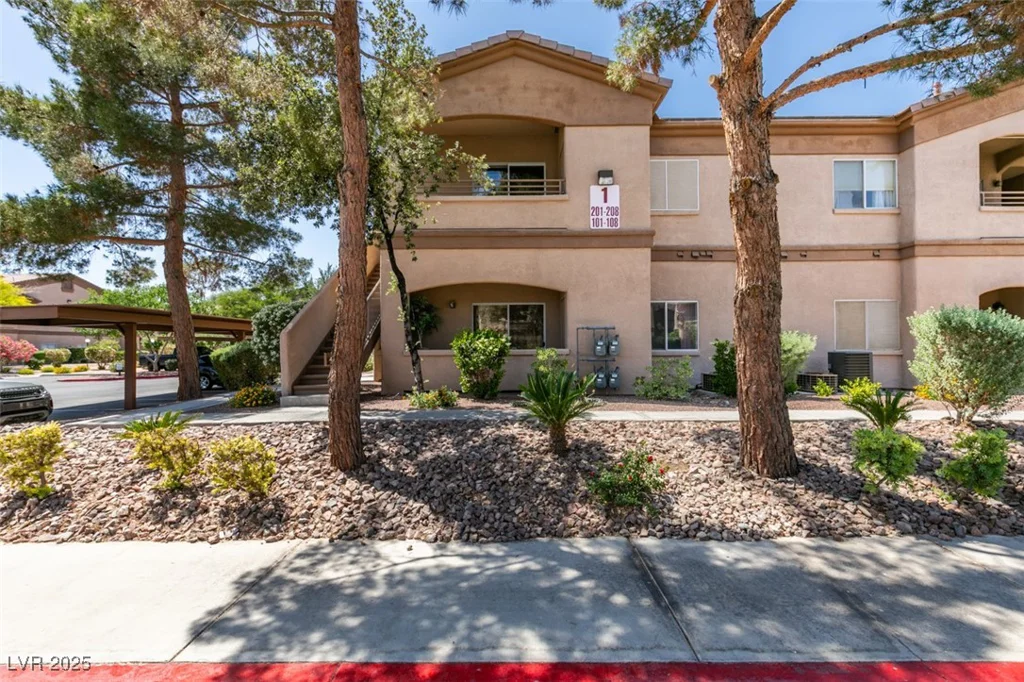 5751 Hacienda, Las Vegas, NV 89122