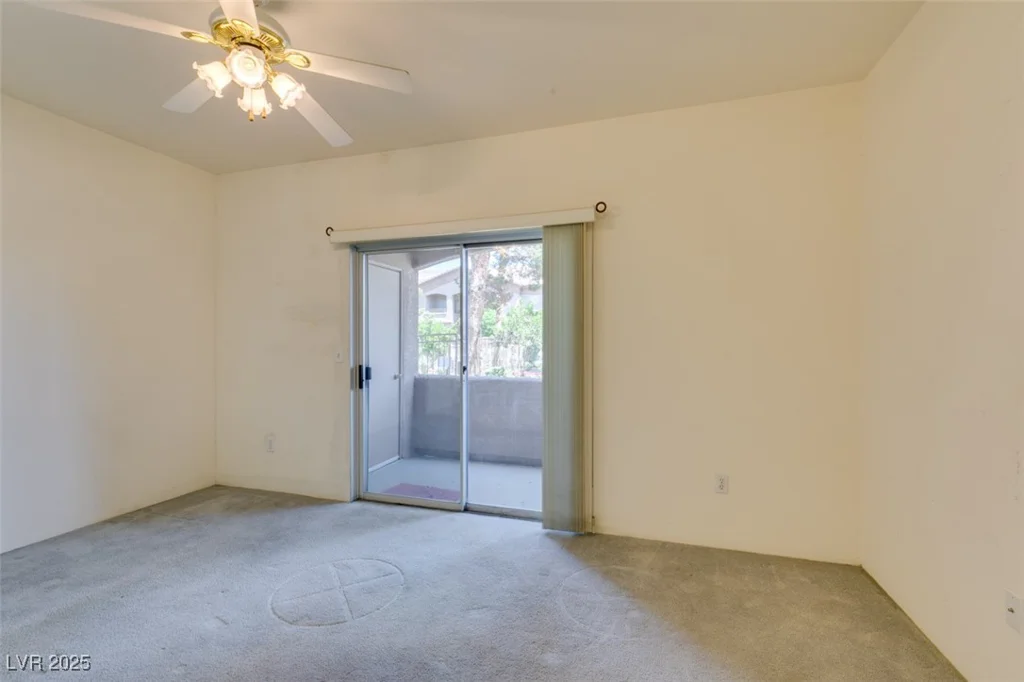 5751 Hacienda, Las Vegas, NV 89122