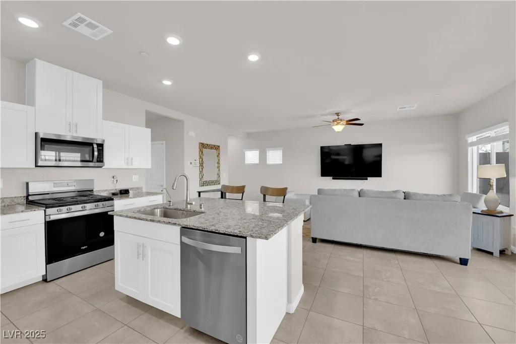 5252 Sunstone Mesa, Las Vegas, NV 89166