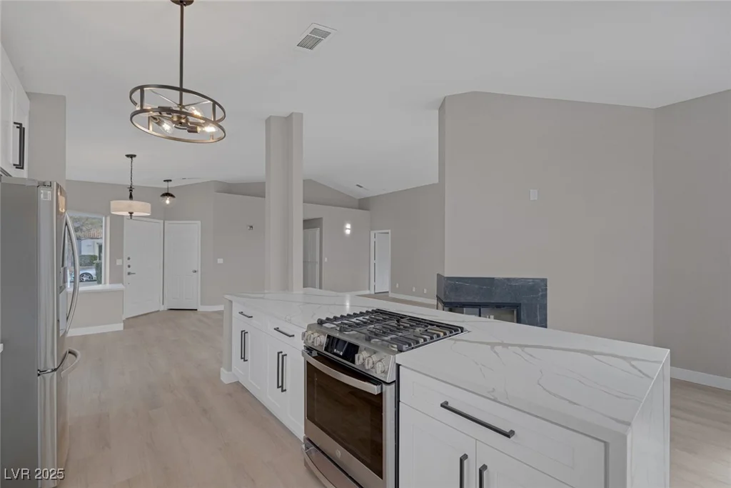 8228 Lauderdale, Las Vegas, NV 89128