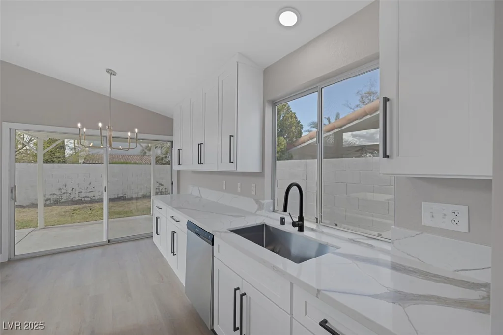 8228 Lauderdale, Las Vegas, NV 89128