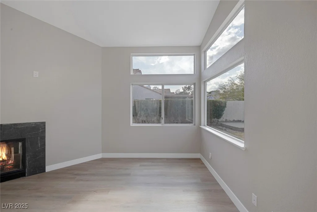 8228 Lauderdale, Las Vegas, NV 89128