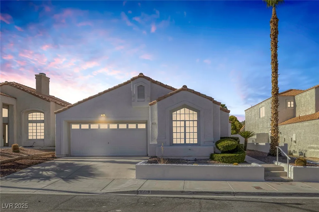8228 Lauderdale, Las Vegas, NV 89128