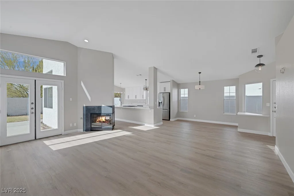8228 Lauderdale, Las Vegas, NV 89128