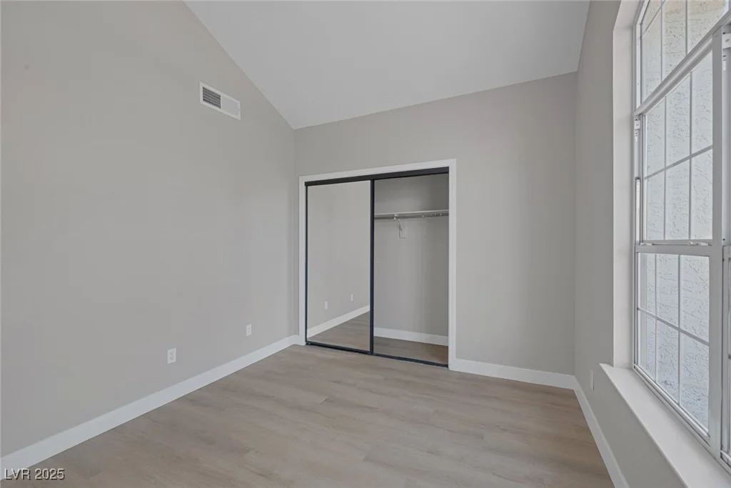 8228 Lauderdale, Las Vegas, NV 89128