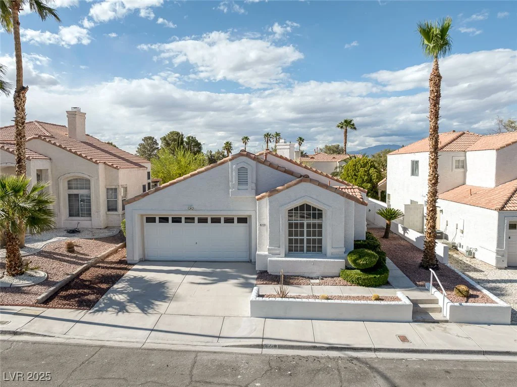 8228 Lauderdale, Las Vegas, NV 89128