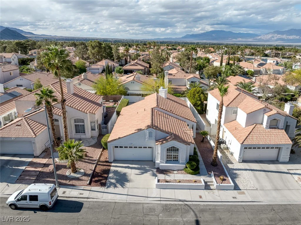 8228 Lauderdale, Las Vegas, NV 89128