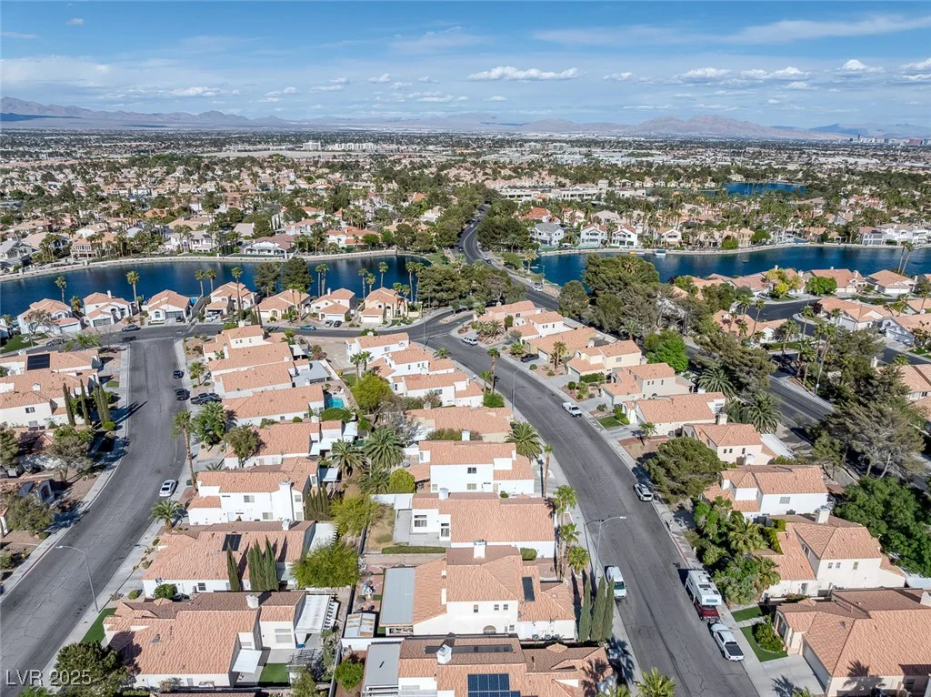 8228 Lauderdale, Las Vegas, NV 89128