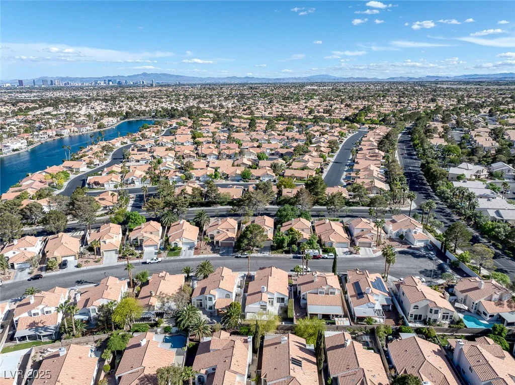 8228 Lauderdale, Las Vegas, NV 89128