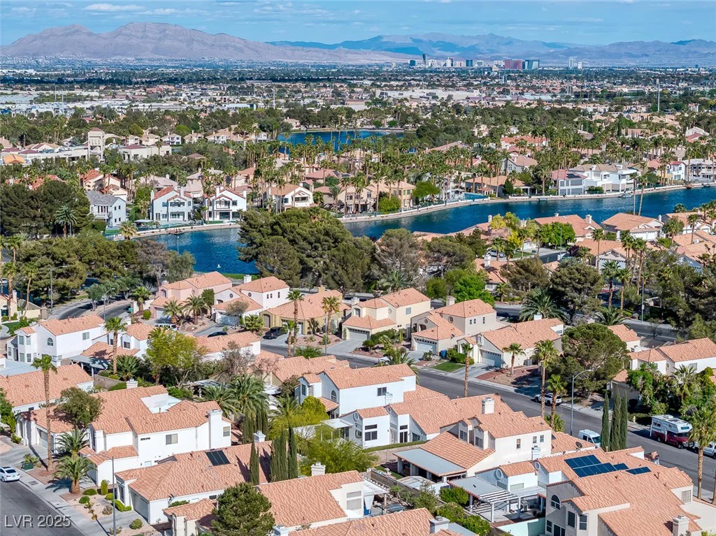 8228 Lauderdale, Las Vegas, NV 89128