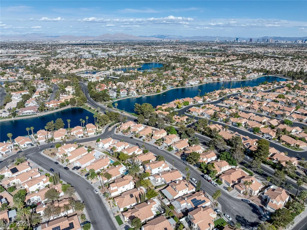 8228 Lauderdale, Las Vegas, NV 89128